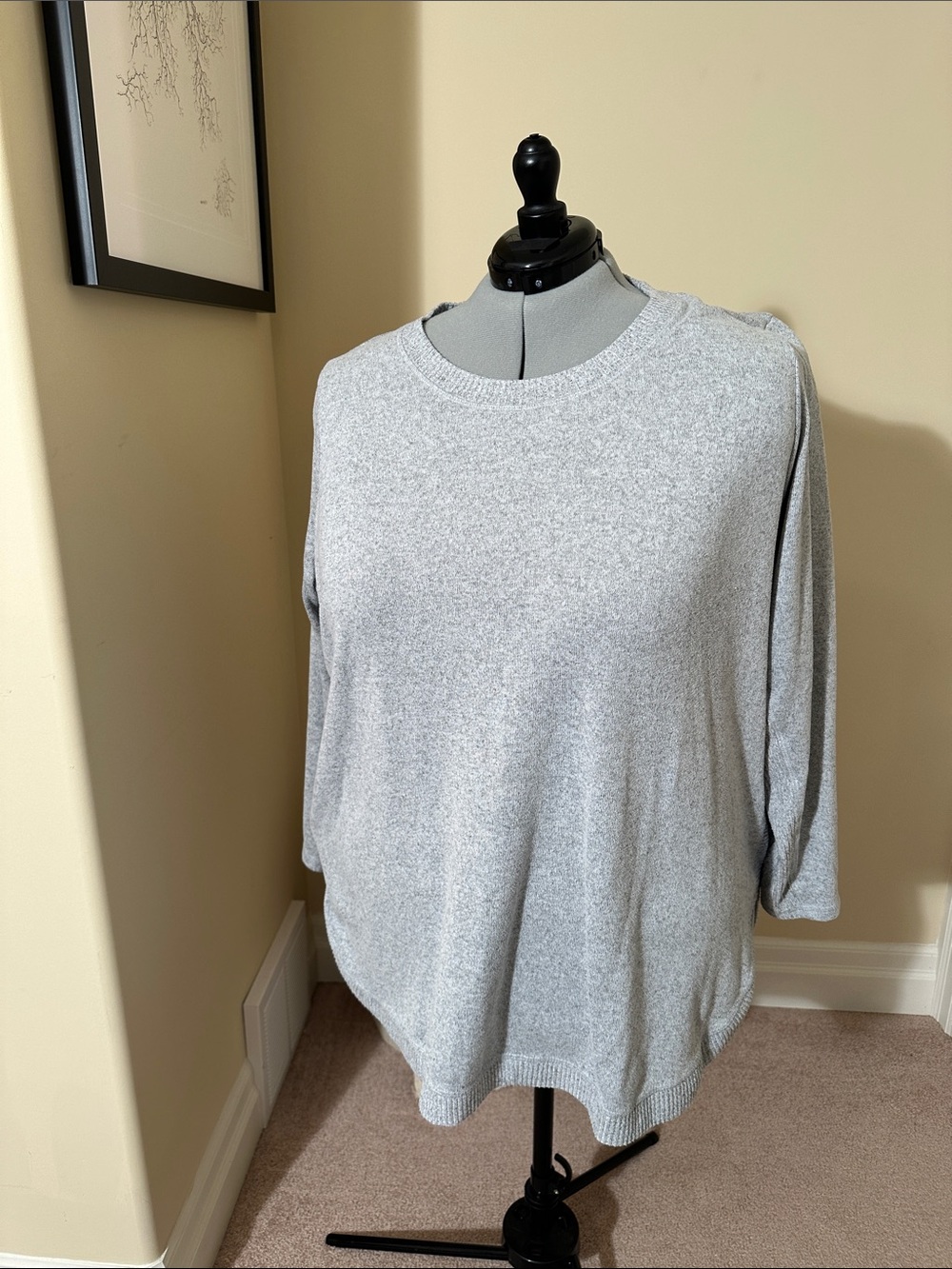 Women's Light Grey Crewneck Pullover Sweater